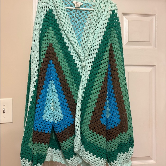 Chasing unicorn crochet sweater - Picture 3 of 4